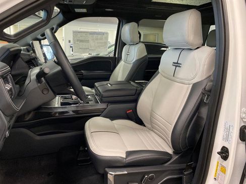 New 2023 Ford F150 Lightning Platinum image 24