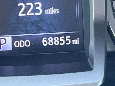 Used 2019 Toyota Tacoma SR5 image 14