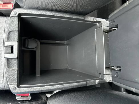 Used 2017 Nissan Rogue S AWD/4WD image 26