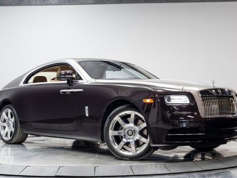 Used 2015 Rolls-Royce Wraith RWD image 57