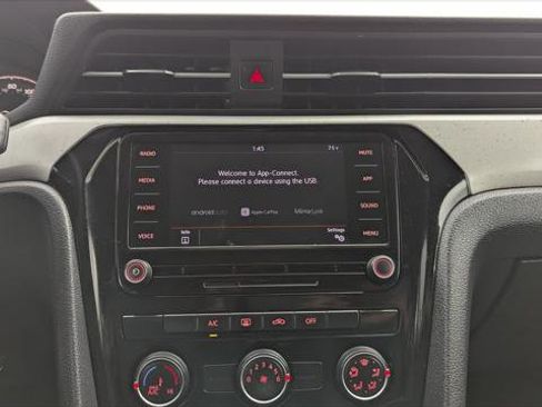 Used 2020 Volkswagen Passat 2.0T S image 32