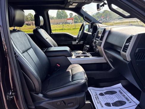Used 2020 Ford F150 Lariat w/ Equipment Group 502A Luxury AWD/4WD image 12