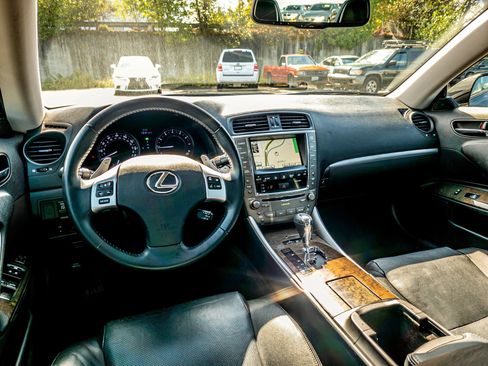 Used 2012 Lexus IS 250C RWD image 24