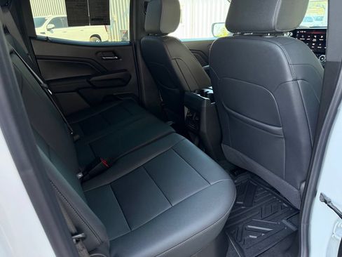Used 2025 GMC Canyon Elevation w/ Convenience Package RWD image 18