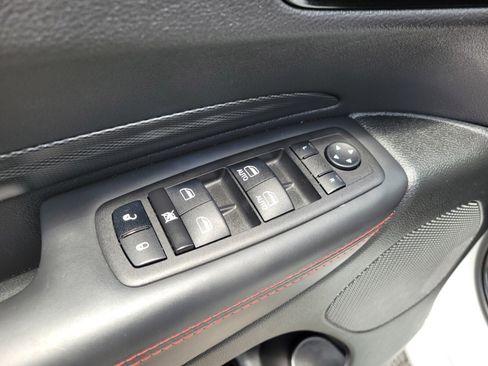 Used 2024 Dodge Durango GT image 17