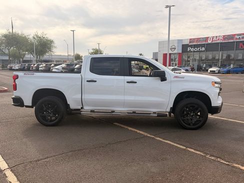 Used 2025 Chevrolet Silverado 1500 LT Trail Boss w/ Convenience Package II AWD/4WD image 7