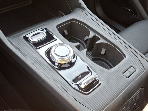 New 2026 Jeep Cherokee Overland image 10