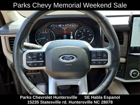 Used 2024 Ford Expedition Limited AWD/4WD image 12