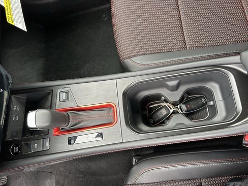 New 2025 Nissan Kicks SR w/ Illumination Package AWD/4WD image 17