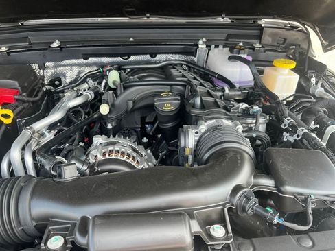 New 2025 Jeep Gladiator Rubicon w/ Convenience Group image 30