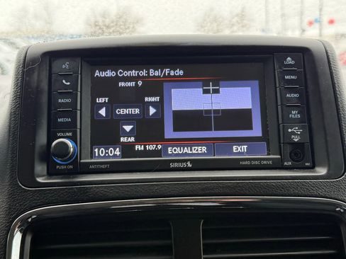 Used 2018 Dodge Grand Caravan SE w/ UConnect Hands-Free Group image 34