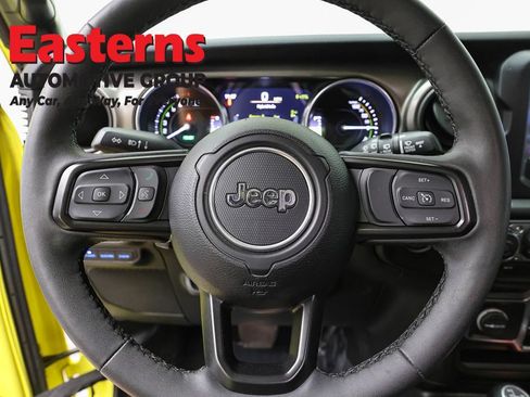 Used 2023 Jeep Wrangler Unlimited w/ Cold Weather Group AWD/4WD image 10