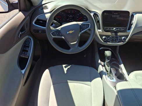 Used 2024 Chevrolet Malibu LT FWD image 22