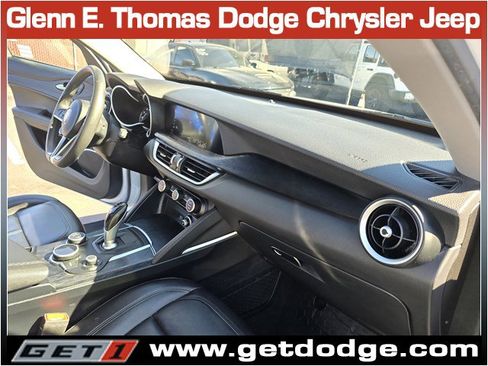 Used 2019 Alfa Romeo Stelvio image 31