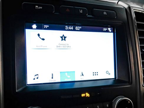 Used 2018 Ford Expedition Max XLT w/ Equipment Group 202A image 26