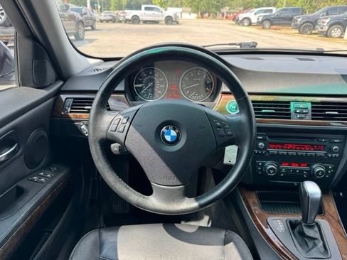Used 2011 BMW 328i xDrive Sedan AWD/4WD image 19
