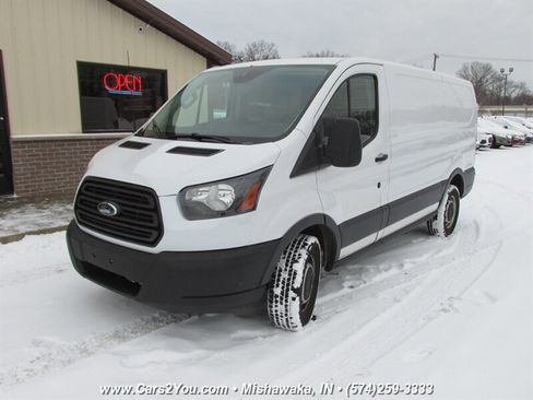 Used 2016 Ford Transit 250 130 Low Roof image 3
