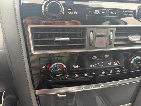 Used 2023 Nissan Armada SV image 27