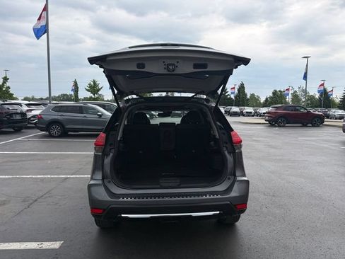 Used 2017 Nissan Rogue SL w/ SL Premium Package AWD/4WD image 16