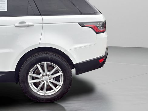 Used 2018 Land Rover Range Rover Sport SE AWD/4WD image 29