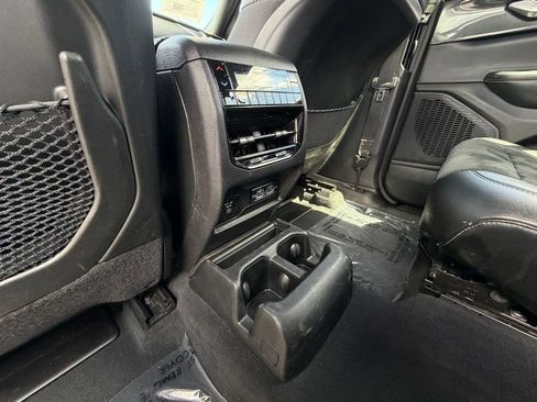 Used 2023 Jeep Grand Cherokee L Laredo AWD/4WD image 34