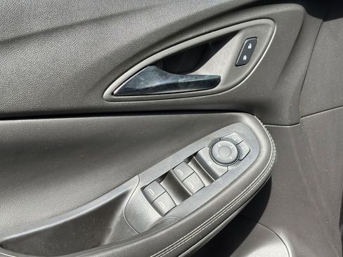Used 2025 Buick Encore GX Preferred FWD image 18