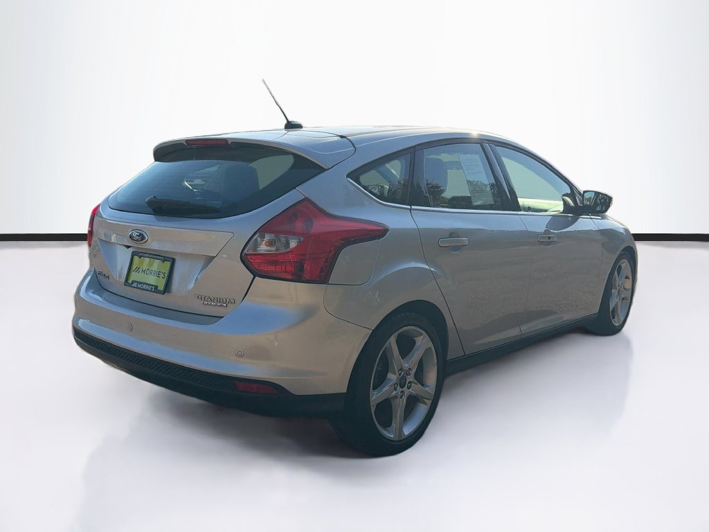 Used 2014 Ford Focus Titanium w/ Luxury Package FWD image 5