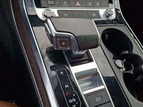 Used 2025 Audi Q7 3.0T Premium Plus image 18