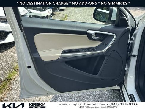 Used 2017 Volvo S60 T5 Dynamic w/ Vision Package FWD image 19
