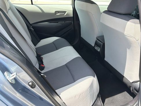 Used 2025 Toyota Corolla LE FWD image 12
