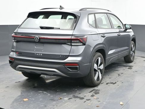 Used 2025 Volkswagen Taos S image 9