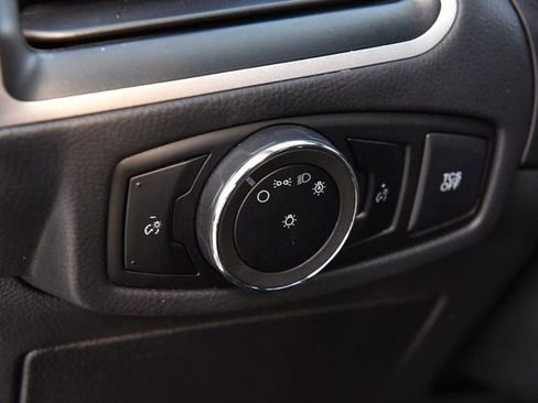 Used 2024 Ford Edge SEL image 10