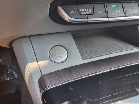 Used 2022 Audi Q5 e Premium image 23