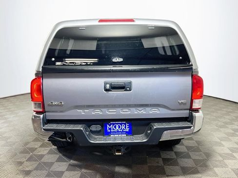 Used 2016 Toyota Tacoma SR5 w/ SR5 Appearance Package (SN) AWD/4WD image 6