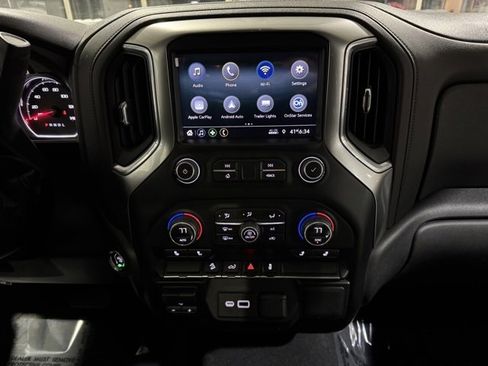 Used 2022 Chevrolet Silverado 2500 LT w/ Convenience Package image 17