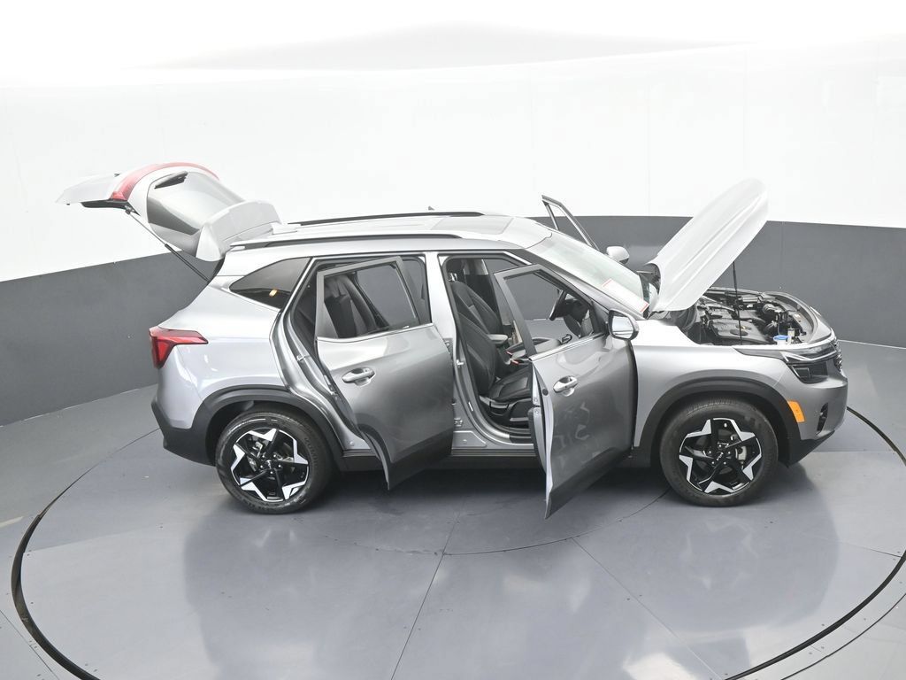 Used 2025 Kia Seltos EX w/ EX Sunroof Package FWD image 66