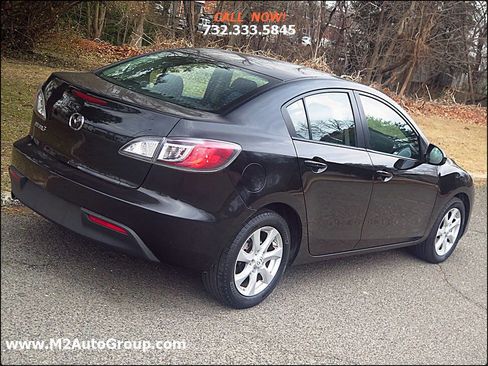 Used 2011 MAZDA MAZDA3 i Touring image 21
