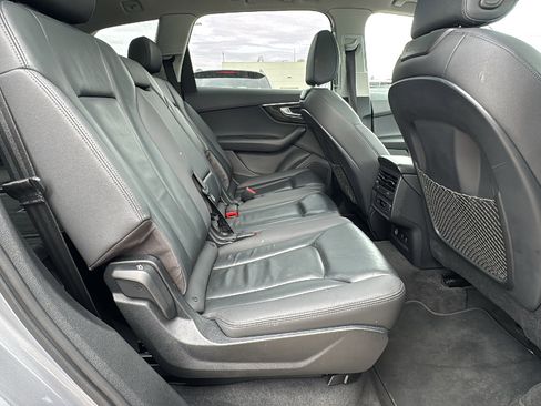 Used 2021 Audi Q7 3.0T Premium Plus image 26
