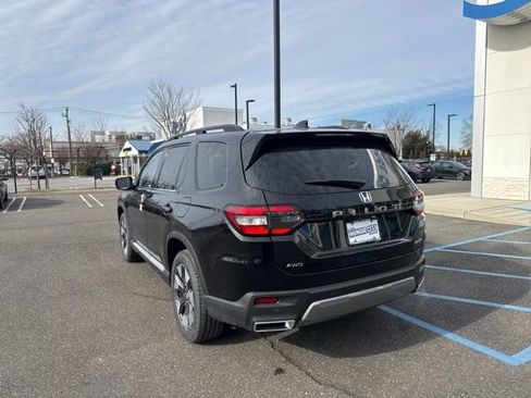New 2026 Honda Pilot Touring image 6