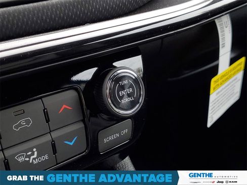 Used 2026 Jeep Compass Limited image 20