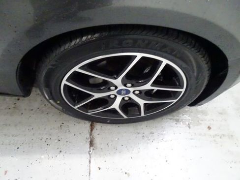 Used 2018 Ford Focus SEL image 24