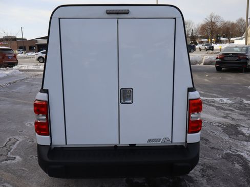 Used 2023 Ford Maverick XL image 6