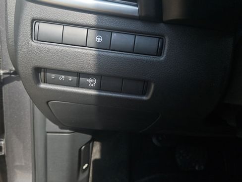 Certified 2023 Nissan Rogue SV AWD/4WD image 31