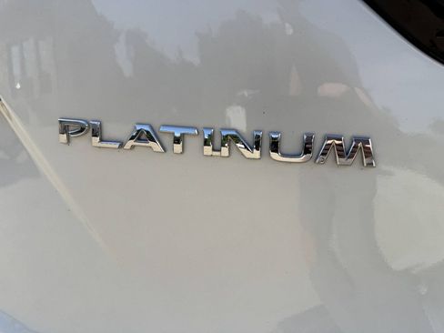 Used 2020 Nissan Murano Platinum FWD image 9