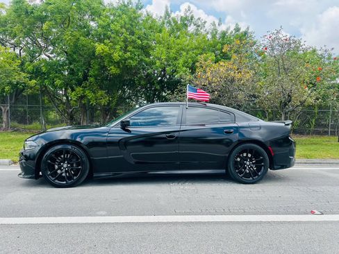 Used 2021 Dodge Charger Scat Pack w/ Plus Group RWD image 2