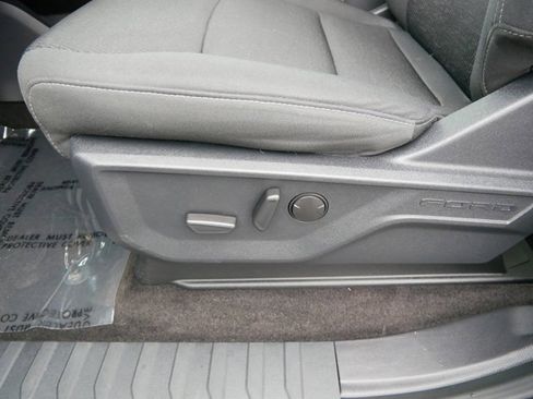 Certified 2022 Ford F150 XLT w/ Equipment Group 302A High image 9