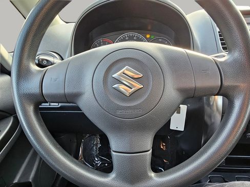 Used 2009 Suzuki SX4 AWD Hatchback image 5