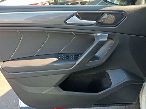 Certified 2023 Volkswagen Tiguan SE R-Line image 12