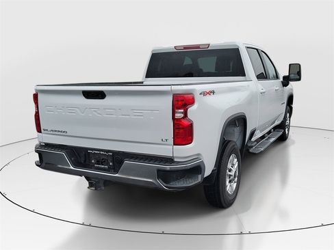 Used 2025 Chevrolet Silverado 2500 LT w/ Convenience Package image 4