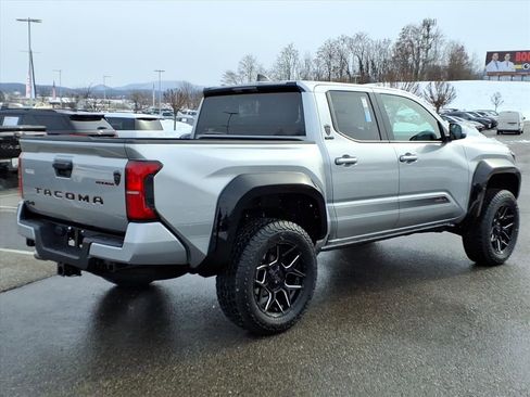 New 2026 Toyota Tacoma SR5 image 4